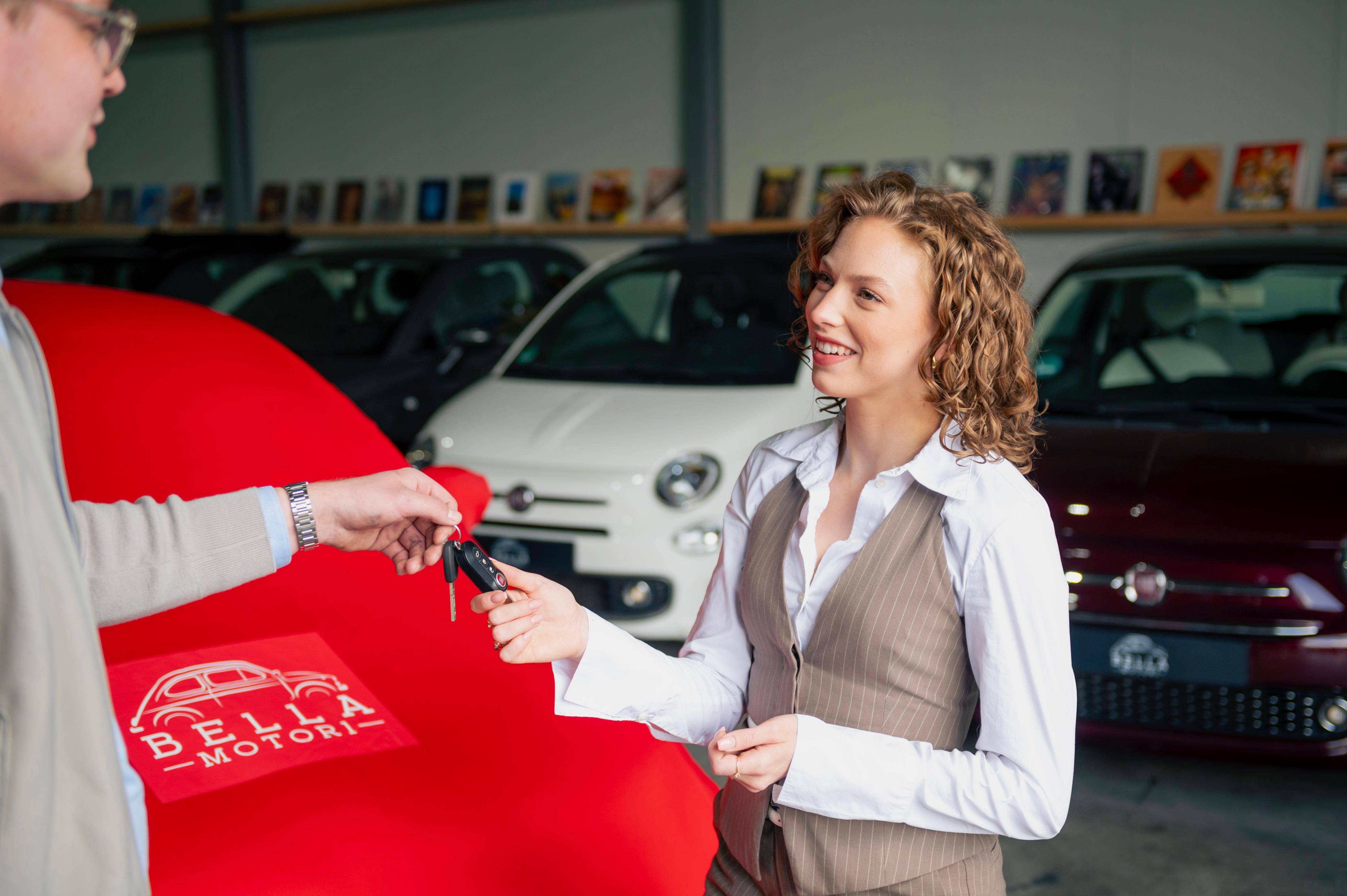 Fiat 500 bij Bella Motori in Nieuwleusen