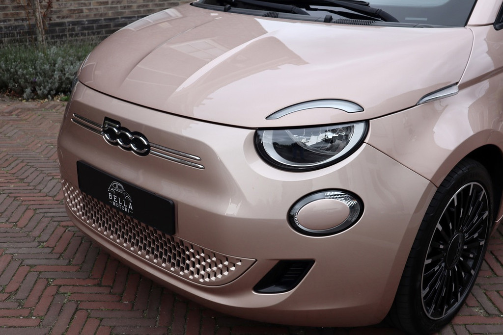 Fiat 500e 3+1 Icon 42 kWh, foto 13