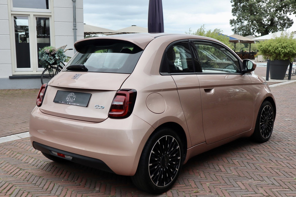 Fiat 500e 3+1 Icon 42 kWh, foto 4
