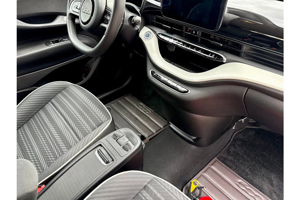 Fiat 500e Icon 42 kWh, foto 27