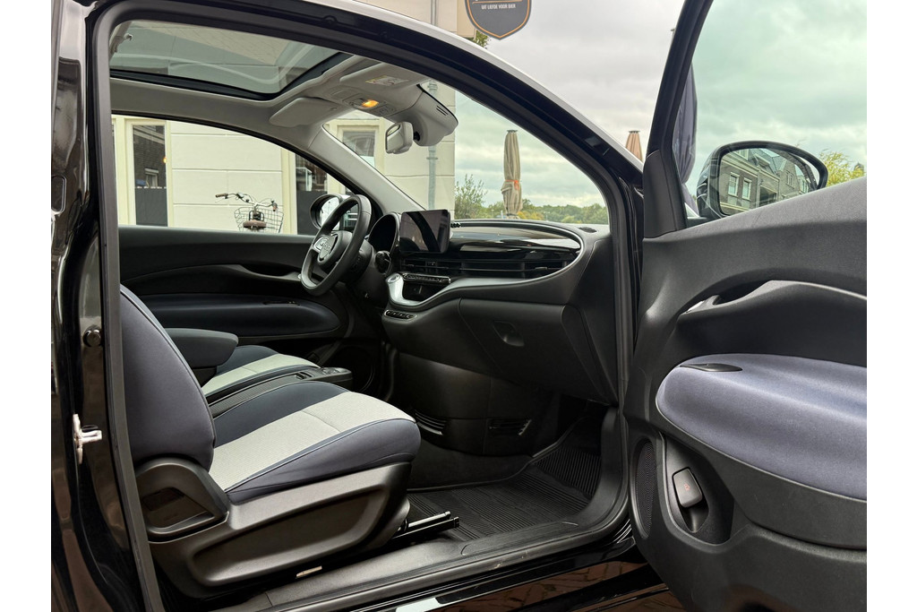Fiat 500e France Edition 42 kWh uit 2020 bij Bella Motori in Nieuwleusen