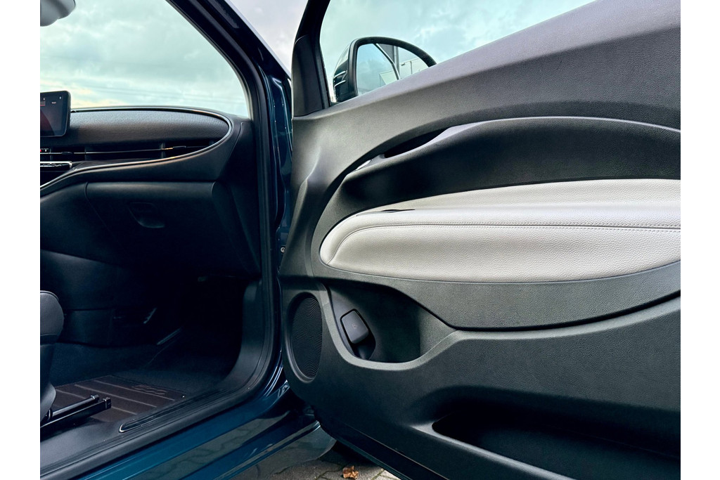 Fiat 500e La Prima 42 kWh, foto 17