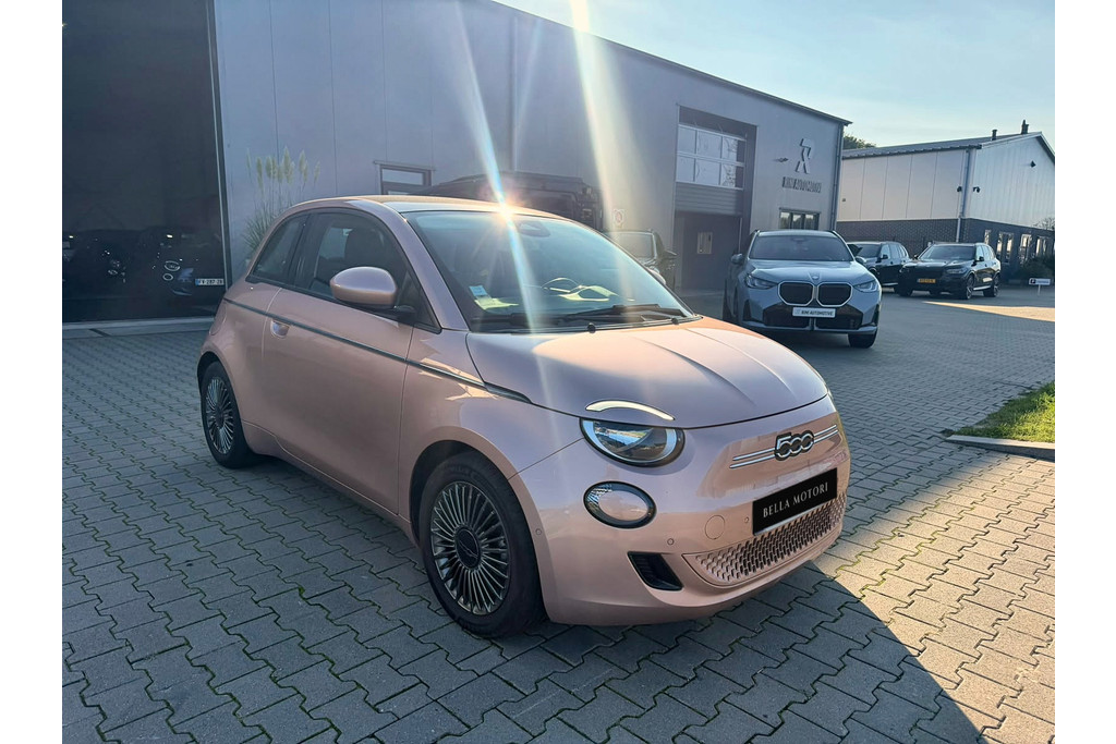 Fiat 500e Icon 42 kWh uit 2021 bij Bella Motori in Nieuwleusen