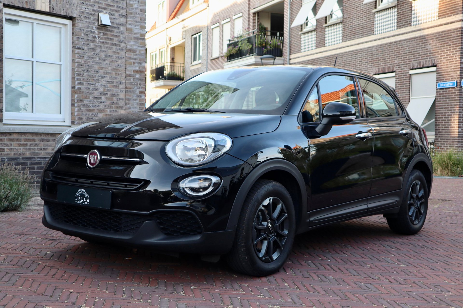 Fiat 500 X 1.0 Turbo Lounge uit 2020, verkocht door Bella Motori