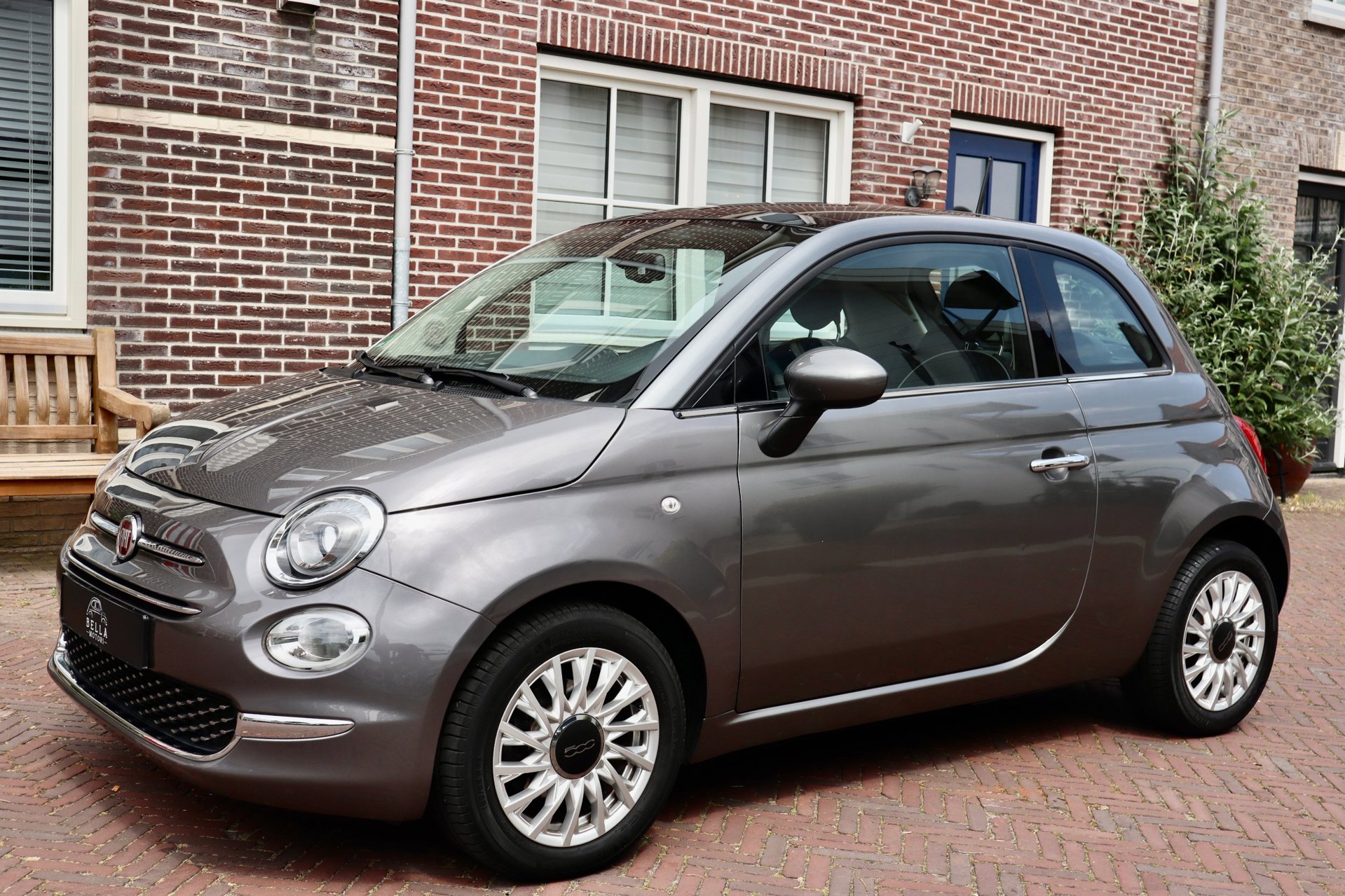 Fiat 500 1.2 Lounge uit 2017, verkocht door Bella Motori