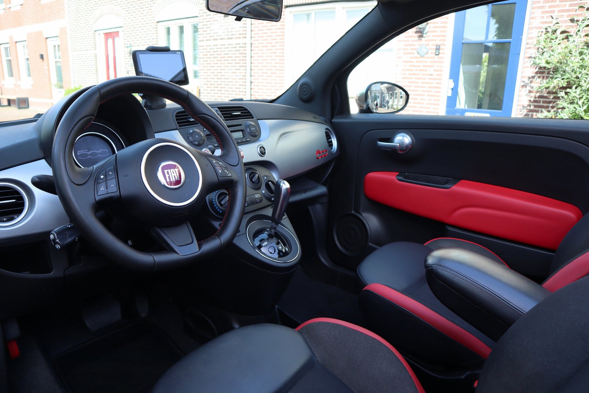 Fiat 500 C 0.9 TwinAir Sport Automaat uit 2015, verkocht door Bella Motori