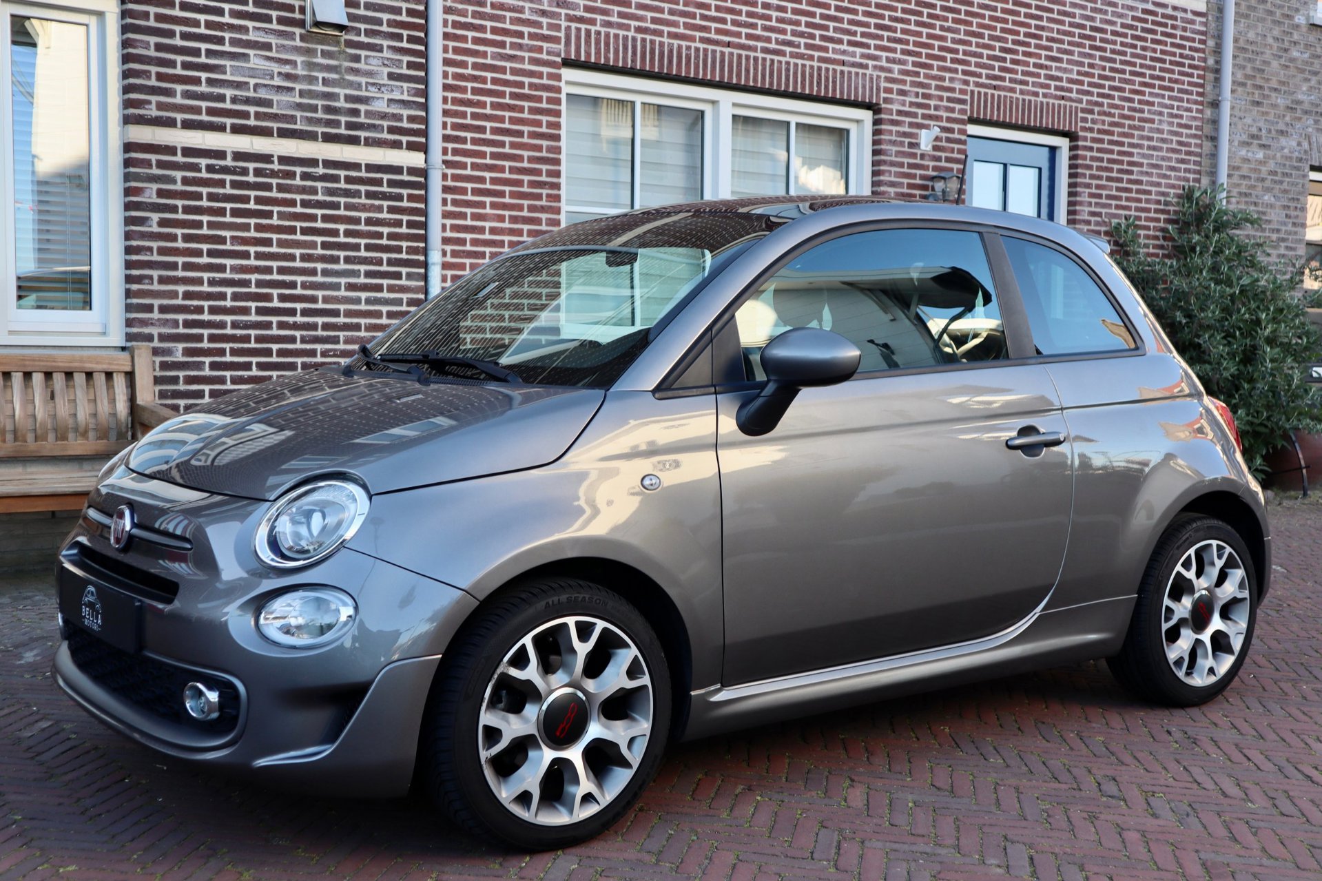 Fiat 500 1.2 S uit 2017, verkocht door Bella Motori